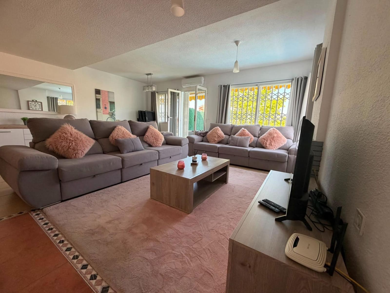 4 sypialnia Dom blizniak na sprzedaż w Benidorm z basenem - 419 000 € (Ref: 9625727)