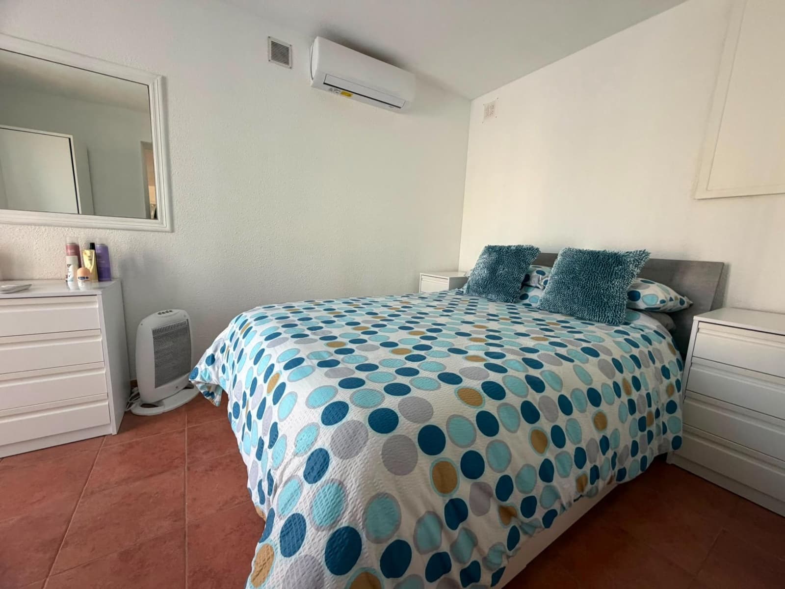 4 sypialnia Dom blizniak na sprzedaż w Benidorm z basenem - 419 000 € (Ref: 9625727)