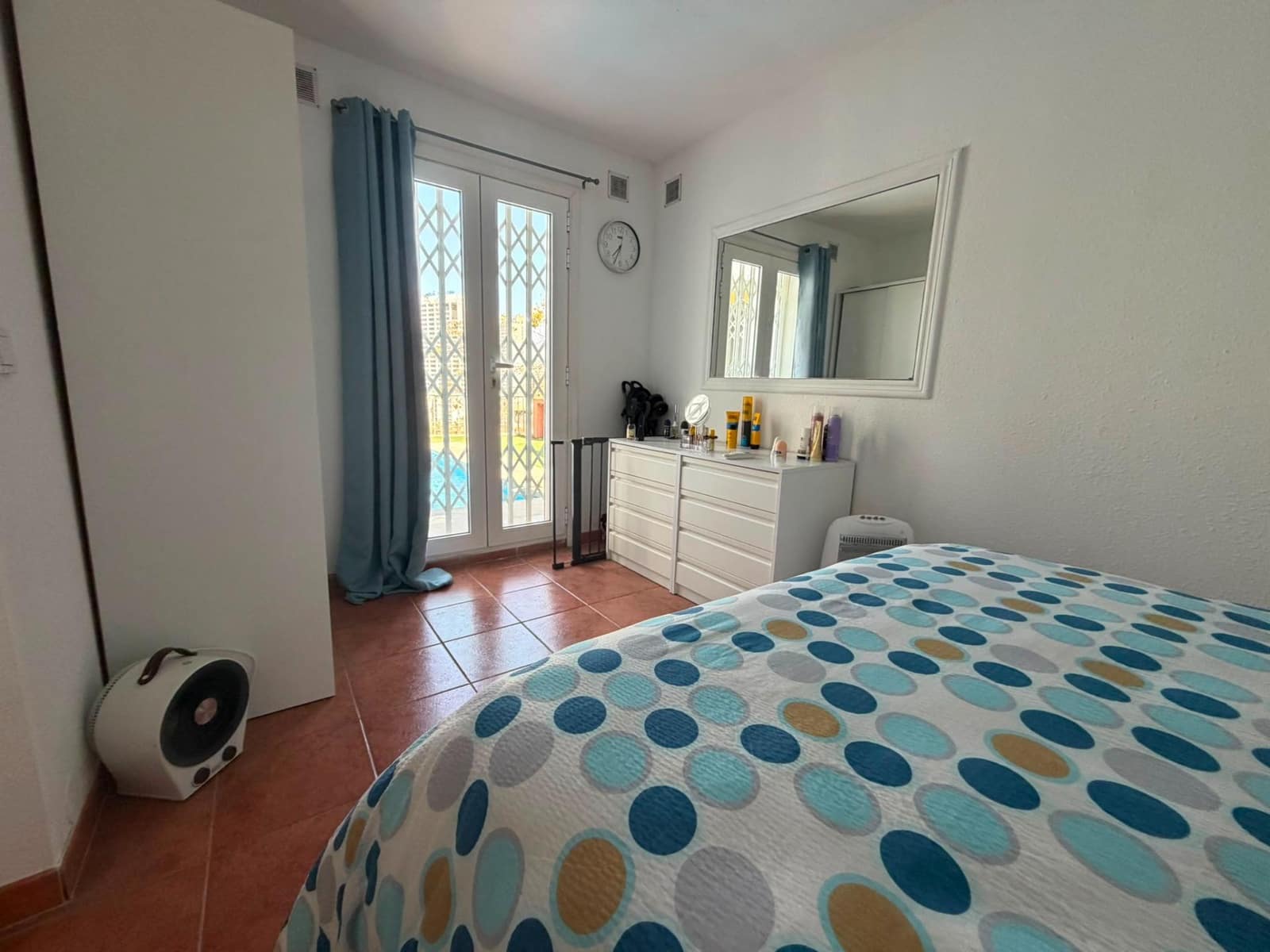 4 sypialnia Dom blizniak na sprzedaż w Benidorm z basenem - 419 000 € (Ref: 9625727)