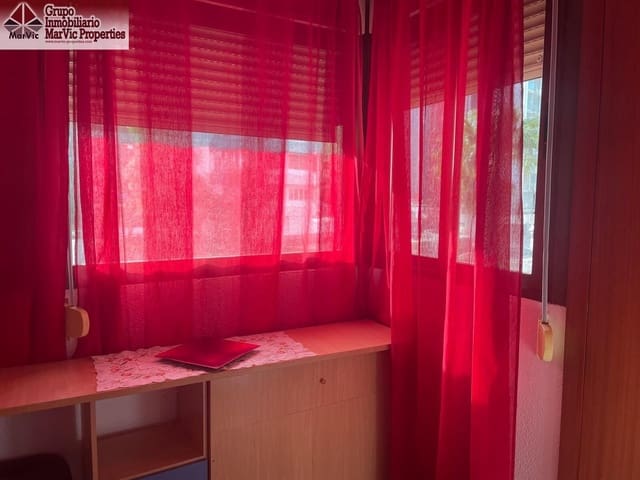 Piso de 2 habitaciones en Rincón de Loix, Benidorm en venta con piscina - 249.000 € (Ref: 9630022)