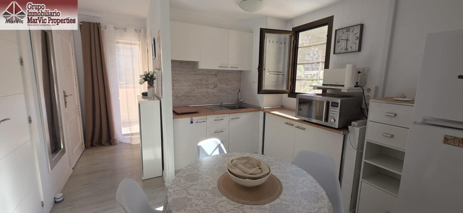 2 bedroom Flat for sale in Benidorm with pool - € 235,000 (Ref: 9630022)