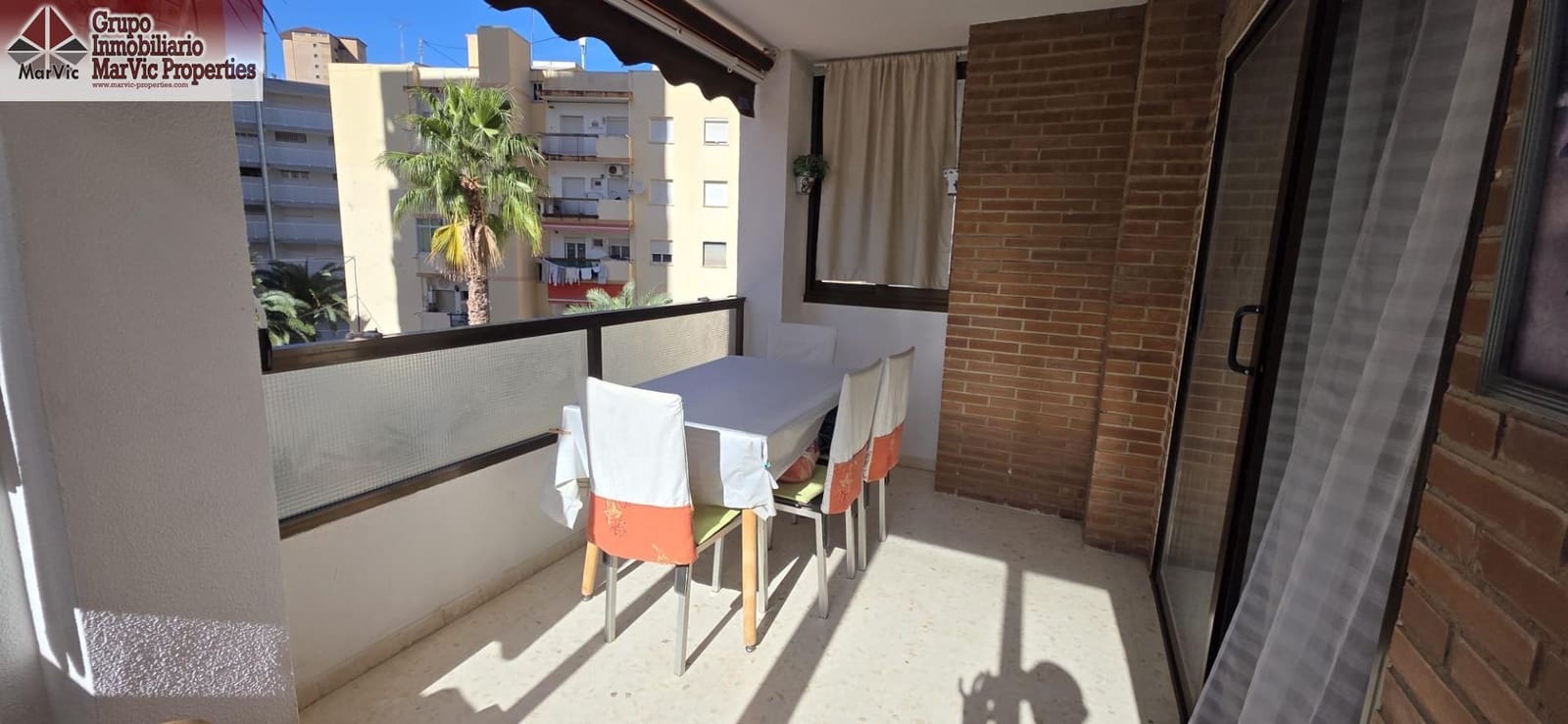 2 bedroom Flat for sale in Benidorm with pool - € 235,000 (Ref: 9630022)