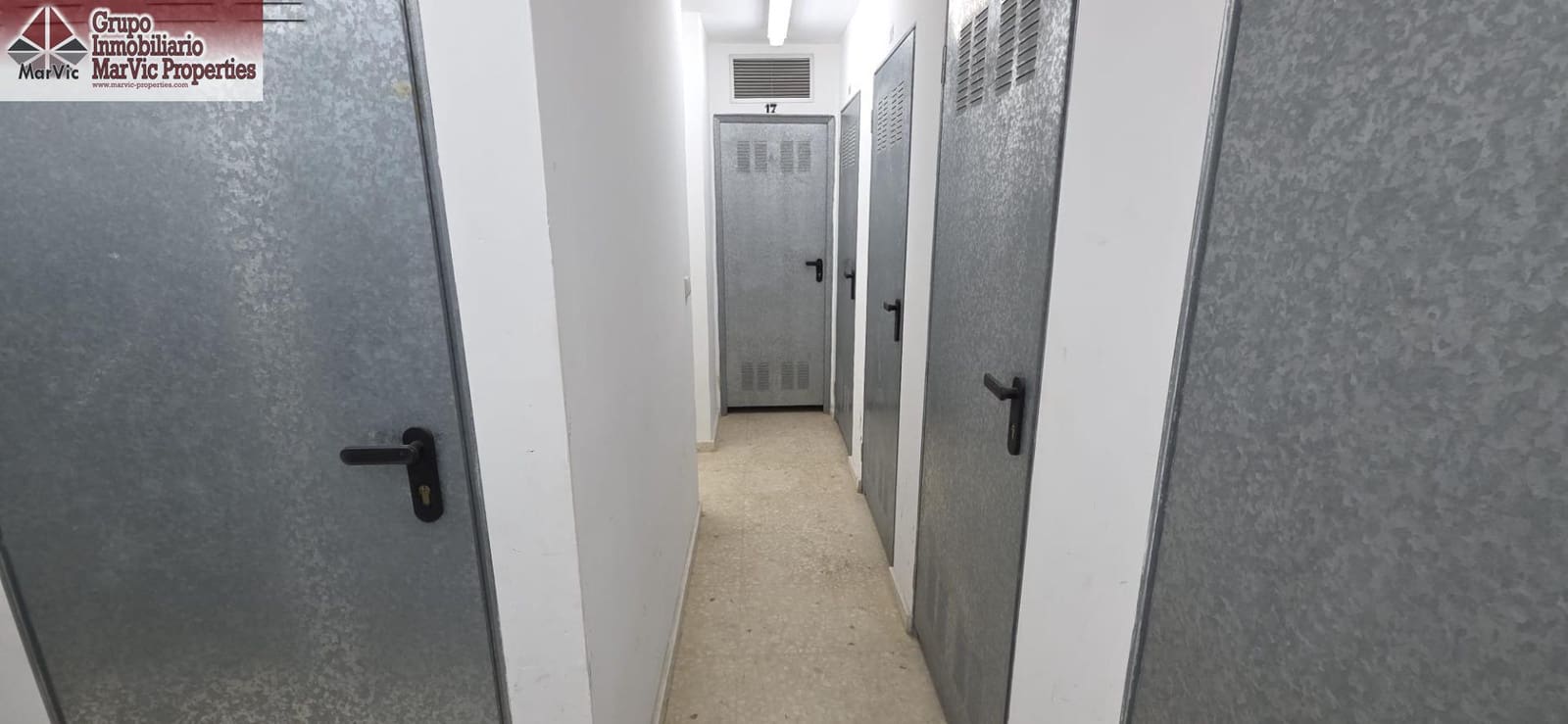 2 bedroom Flat for sale in Benidorm with pool - € 235,000 (Ref: 9630022)