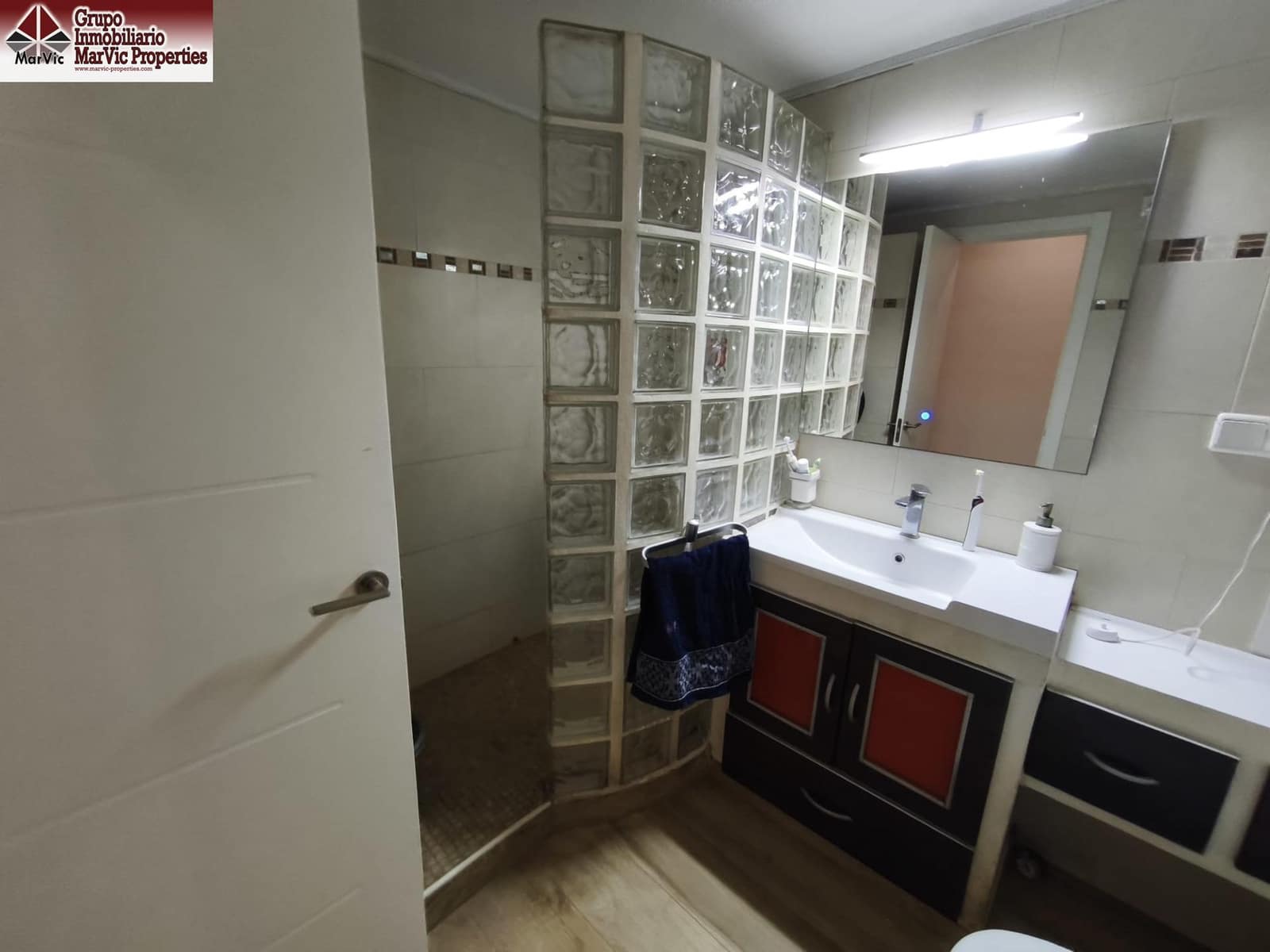 3 soverom Leilighet til salgs i Benidorm med svømmebasseng - € 261 000 (Ref: 9630023)