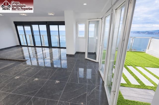 2 Zimmer Penthouse zu verkaufen in Benidorm mit Pool - 890.000 € (Ref: 9634332)