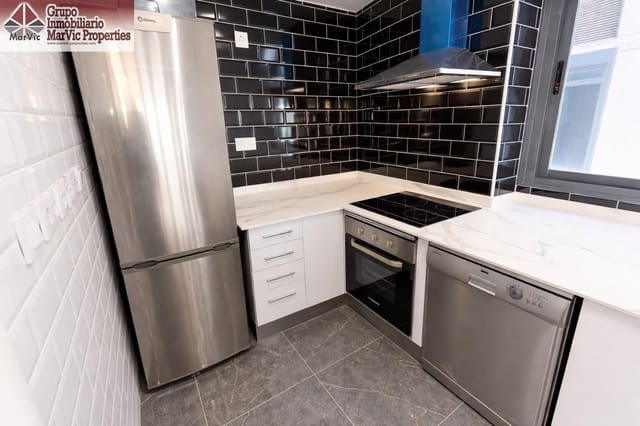 2 Zimmer Penthouse zu verkaufen in Benidorm mit Pool - 890.000 € (Ref: 9634332)