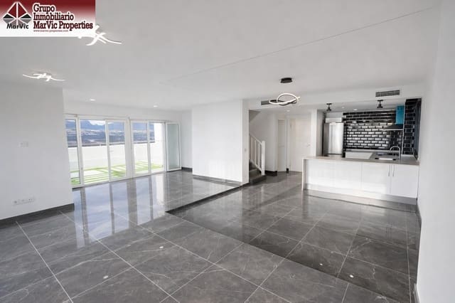 2 Zimmer Penthouse zu verkaufen in Benidorm mit Pool - 890.000 € (Ref: 9634332)