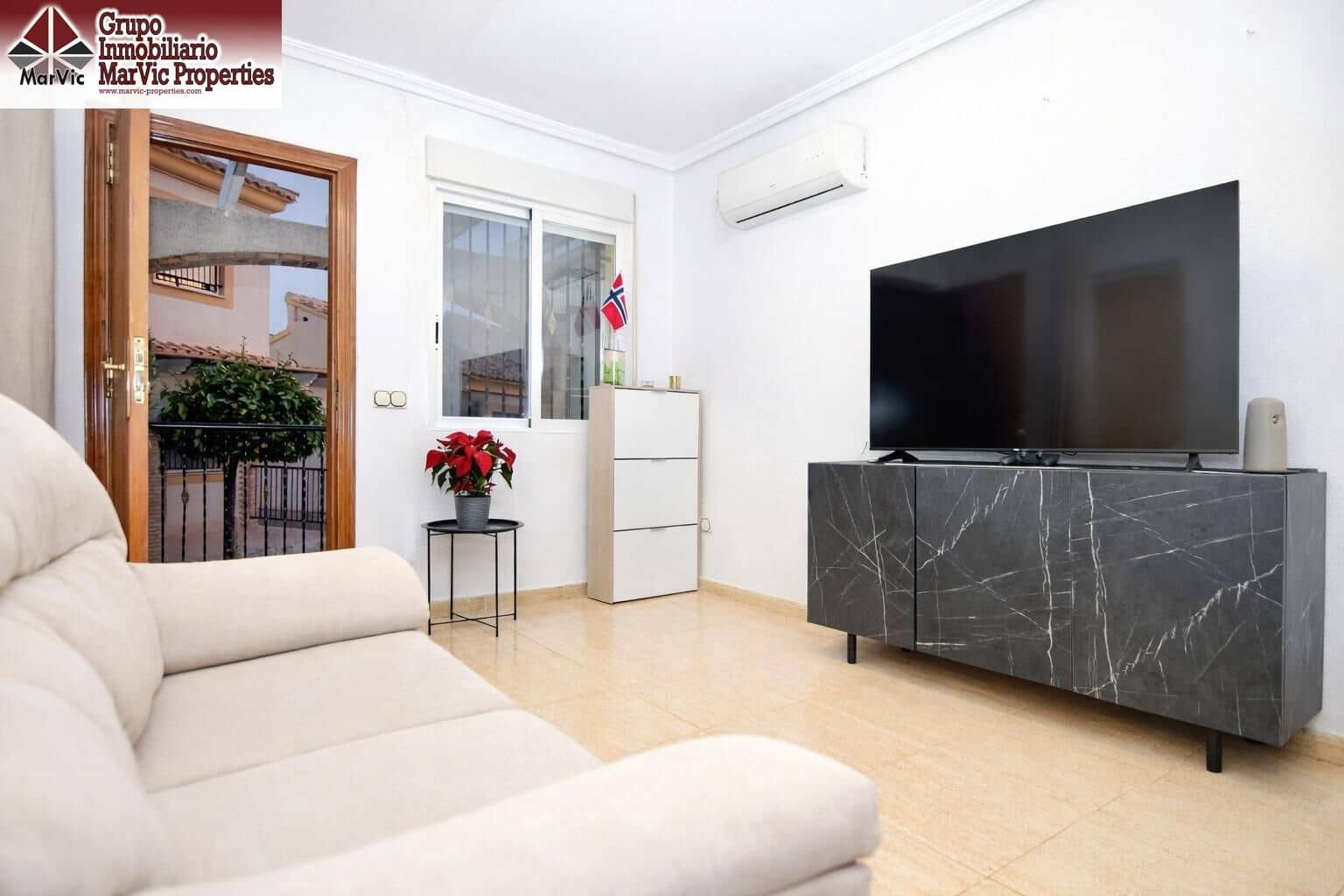 2 bedroom Flat for sale in Polop with pool - € 132,000 (Ref: 9639504)