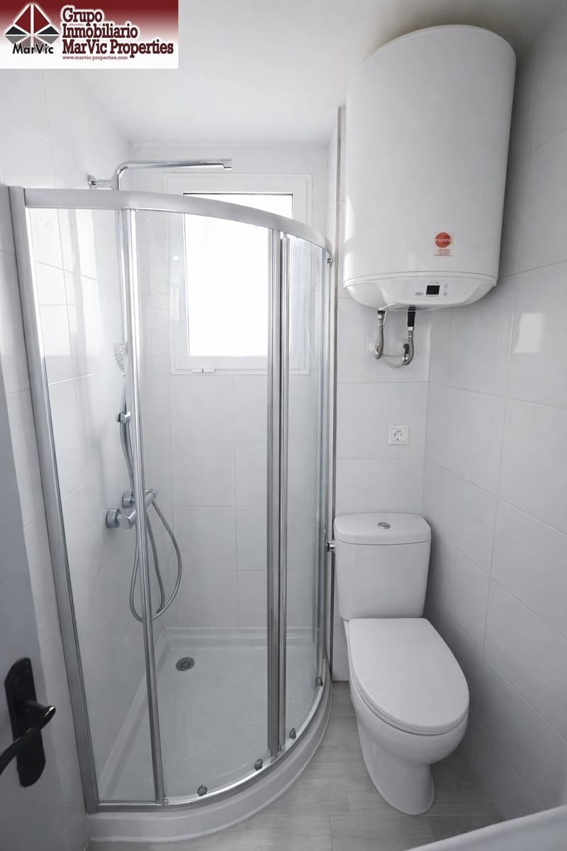 Estúdio para venda em Benidorm com piscina - 130 000 € (Ref: 9639505)