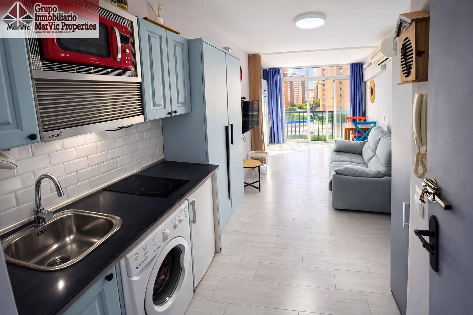 Estúdio para venda em Benidorm com piscina - 130 000 € (Ref: 9639505)