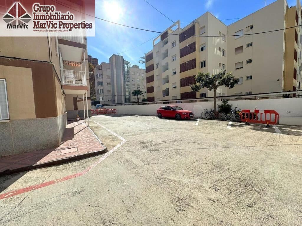 1 soveværelse Lejlighed til salg i Benidorm med swimmingpool - € 147.900 (Ref: 9652050)