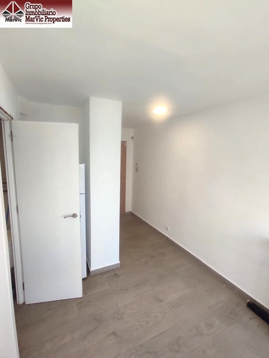 1 chambre Studio à vendre à Benidorm avec piscine - 89 500 € (Ref: 9656145)