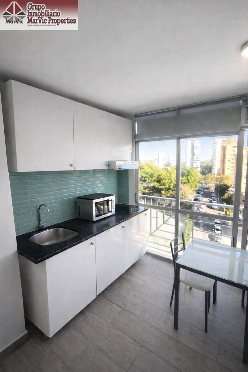 1 chambre Studio à vendre à Benidorm avec piscine - 89 500 € (Ref: 9656145)