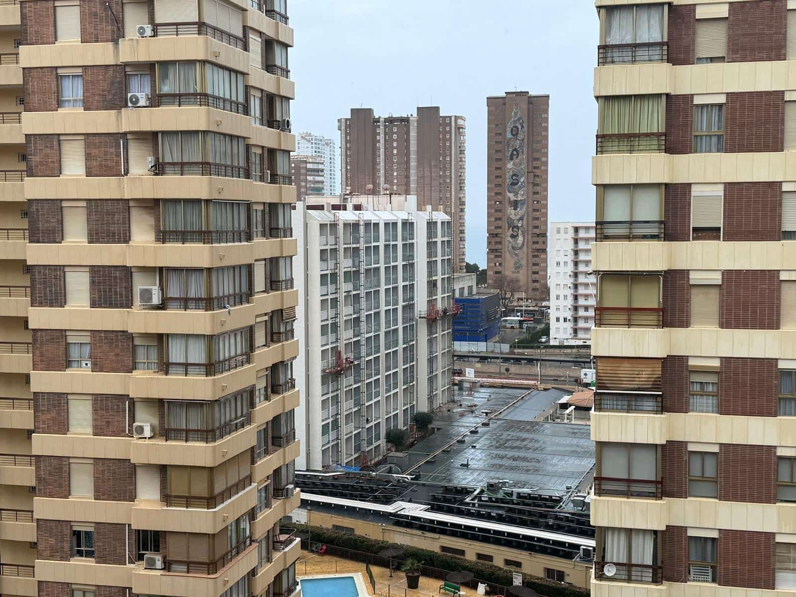 1 makuuhuone Huoneisto myytävänä paikassa Benidorm mukana uima-altaan - 195 000 € (Ref: 9659472)