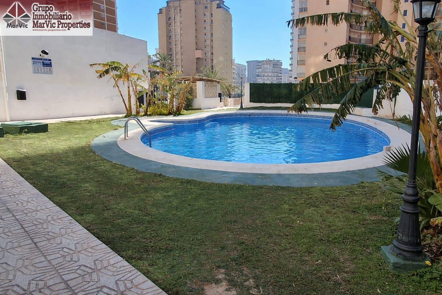 1 slaapkamer Appartement te koop in Benidorm met zwembad - € 210.000 (Ref: 9666541)