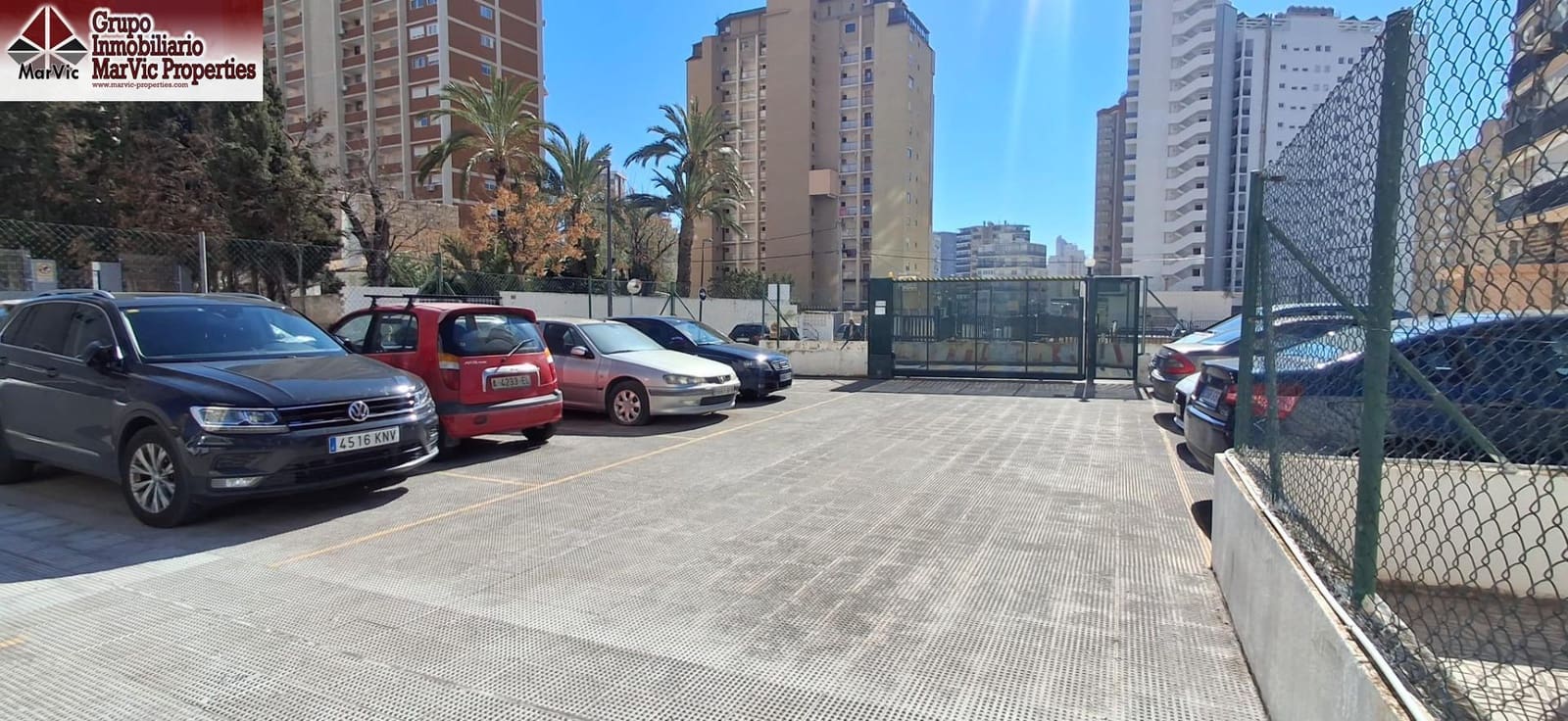 1 slaapkamer Appartement te koop in Benidorm met zwembad - € 210.000 (Ref: 9666541)