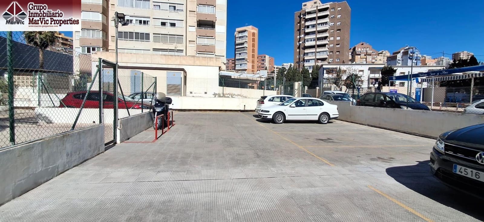 1 slaapkamer Appartement te koop in Benidorm met zwembad - € 210.000 (Ref: 9666541)