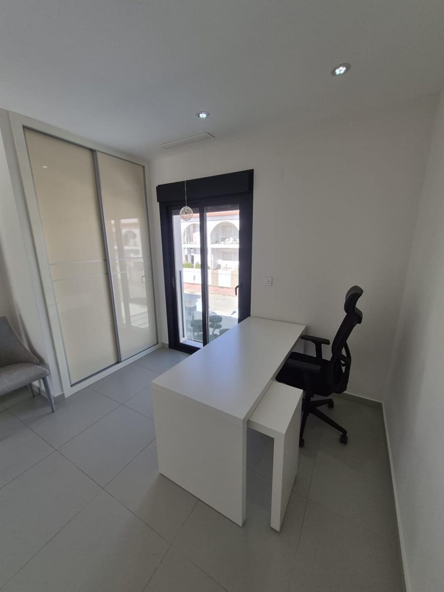 3 quarto Moradia para venda em Ciudad Quesada com piscina - 459 000 € (Ref: 9670725)