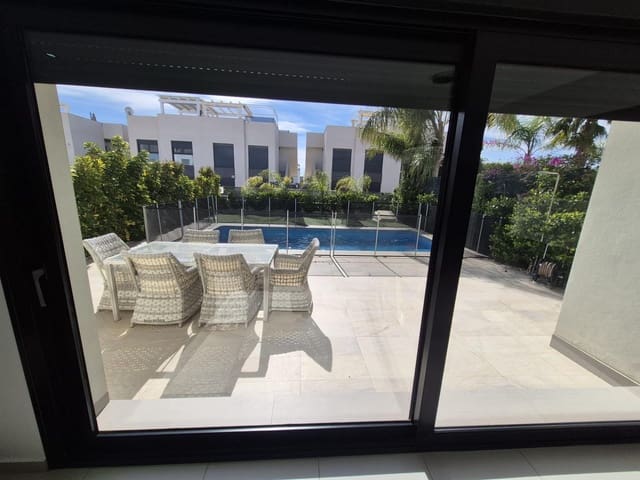 3 quarto Moradia para venda em Ciudad Quesada, Rojales com piscina - 459 000 € (Ref: 9670725)