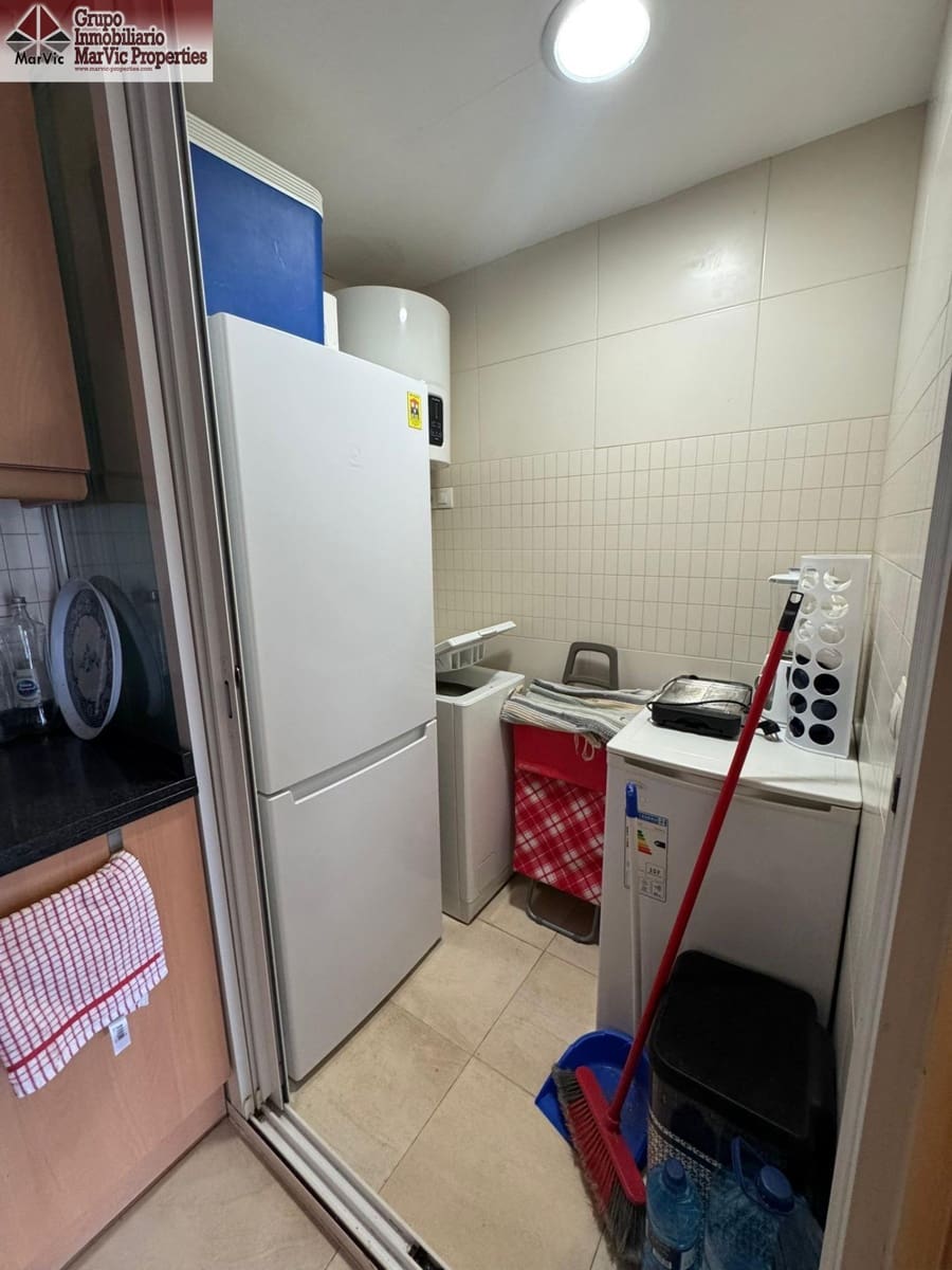 1 Zimmer Apartment zu vermieten in Benidorm mit Pool - 850 € (Ref: 9686484)