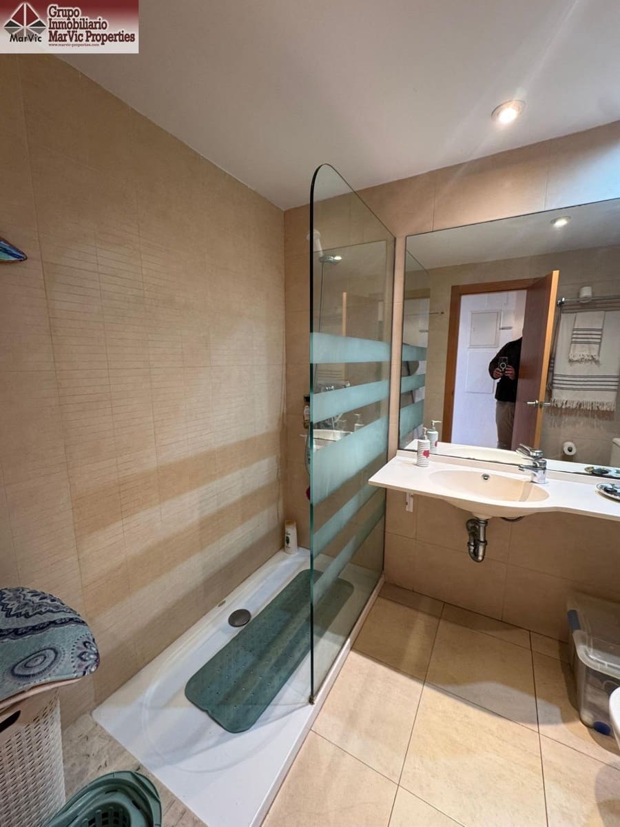 1 Zimmer Apartment zu vermieten in Benidorm mit Pool - 850 € (Ref: 9686484)