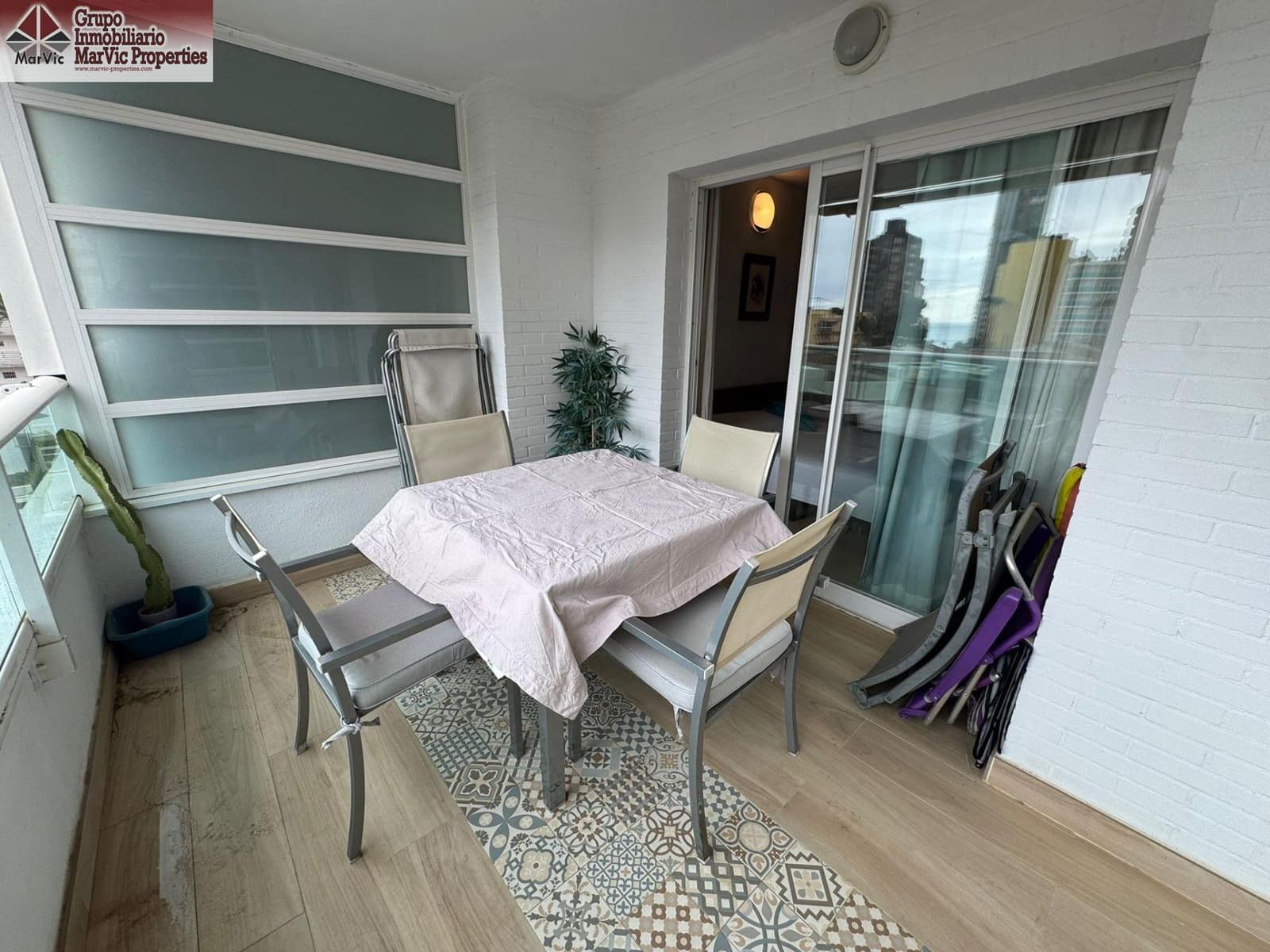 1 Zimmer Apartment zu vermieten in Benidorm mit Pool - 850 € (Ref: 9686484)