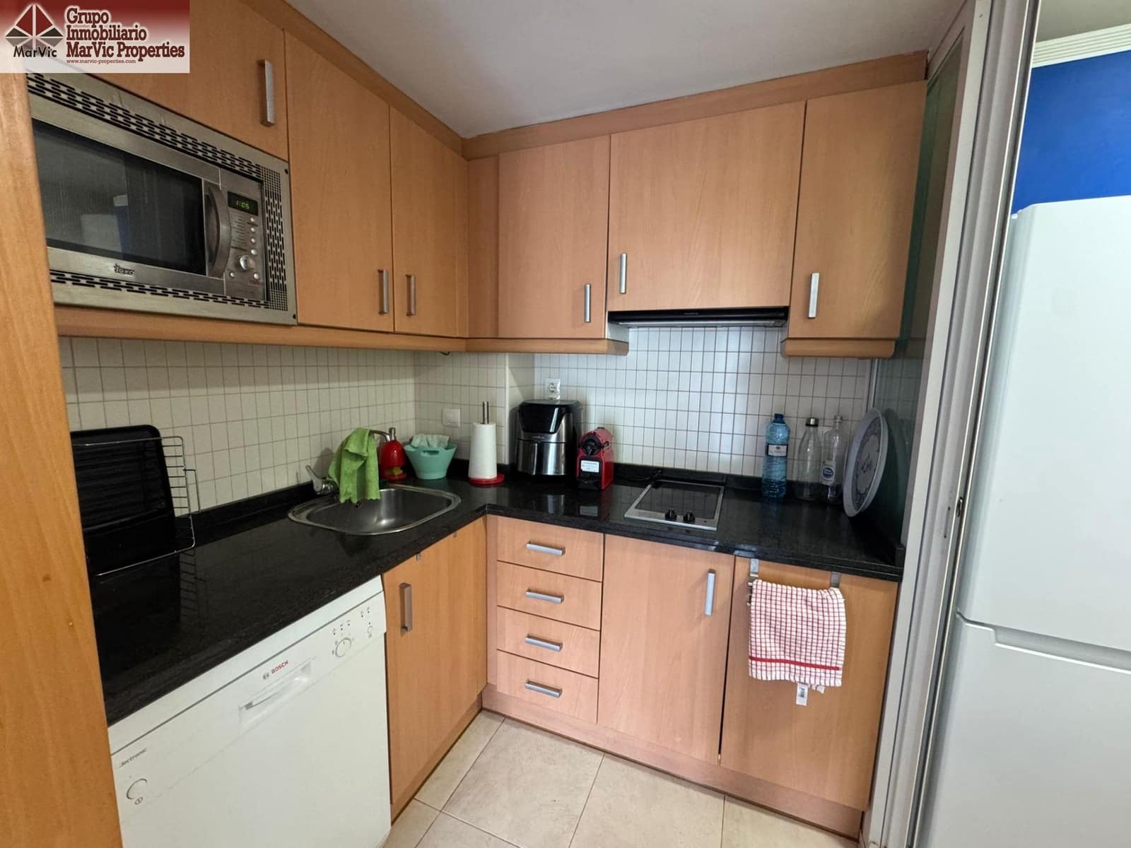 1 Zimmer Apartment zu vermieten in Benidorm mit Pool - 850 € (Ref: 9686484)
