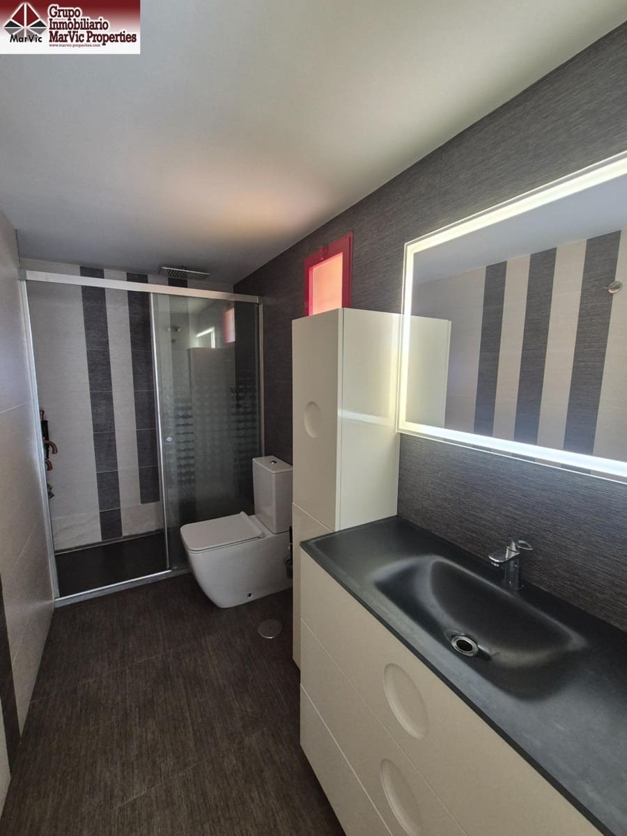 3 soveværelse Lejlighed til salg i Benidorm med swimmingpool garage - € 240.000 (Ref: 9690654)