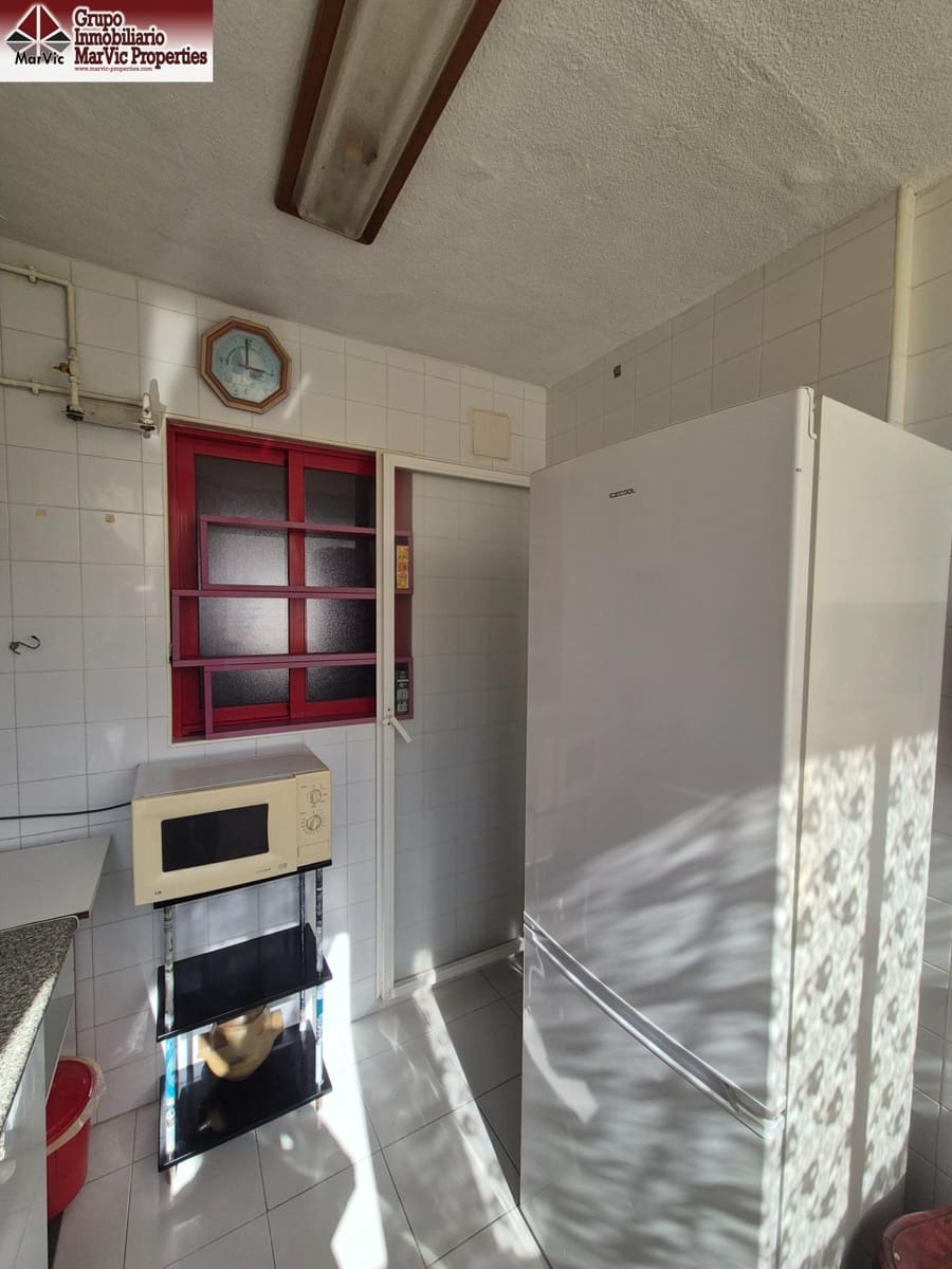 3 soveværelse Lejlighed til salg i Benidorm med swimmingpool garage - € 240.000 (Ref: 9690654)