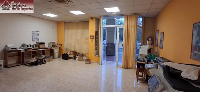Local Comercial en Poniente, Benidorm en alquiler - 1.500 € (Ref: 9695383)