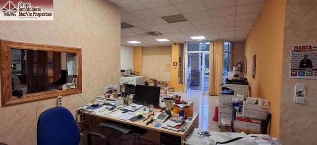 Local Comercial en Poniente, Benidorm en alquiler - 1.500 € (Ref: 9695383)