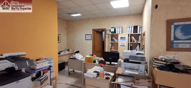 Local Comercial en Poniente, Benidorm en alquiler - 1.500 € (Ref: 9695383)