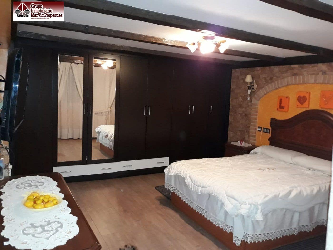 6 bedroom Villa for sale in La Nucia with pool garage - € 336,000 (Ref: 9711999)