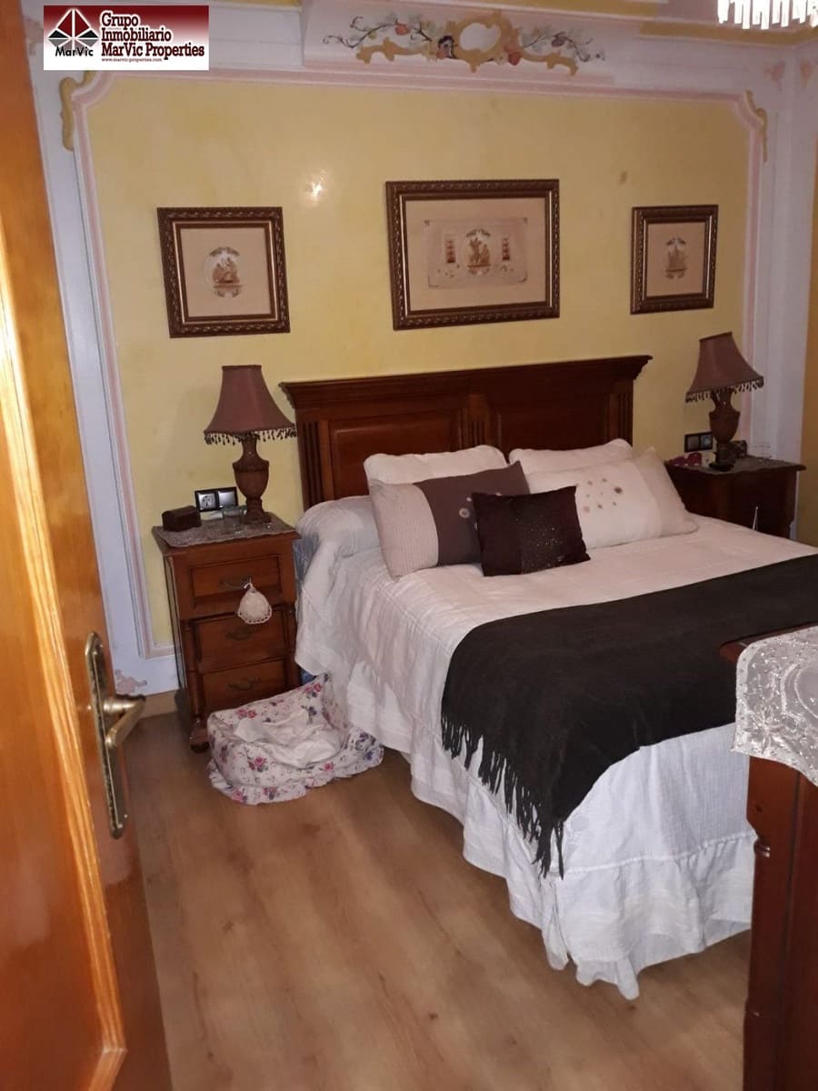 6 bedroom Villa for sale in La Nucia with pool garage - € 336,000 (Ref: 9711999)