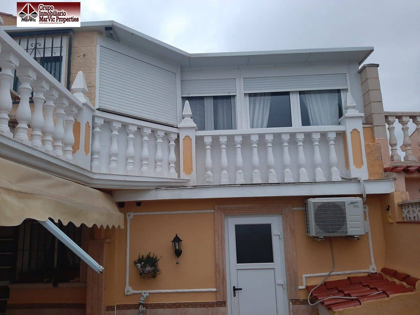 6 bedroom Villa for sale in La Nucia with pool garage - € 336,000 (Ref: 9711999)