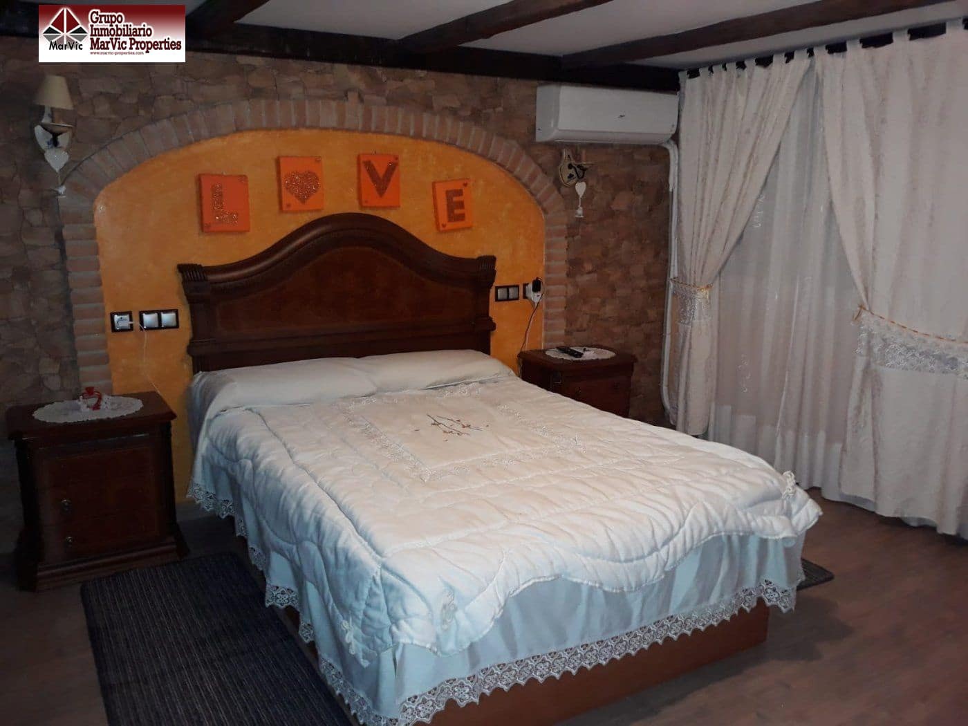 6 bedroom Villa for sale in La Nucia with pool garage - € 336,000 (Ref: 9711999)