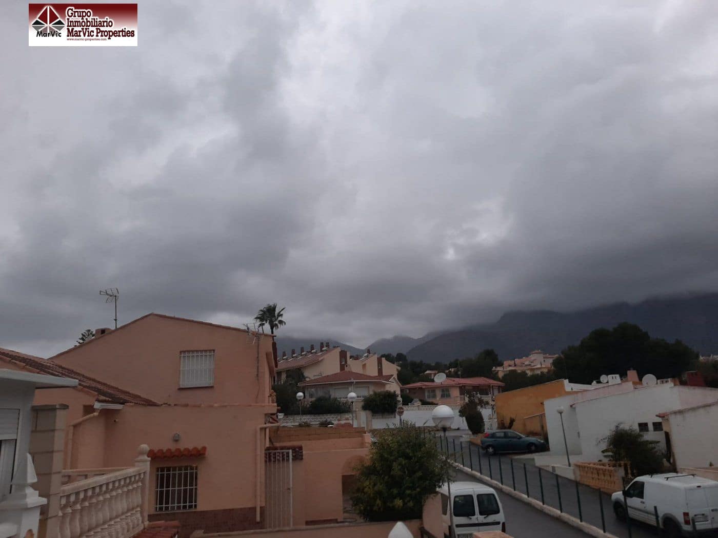 6 bedroom Villa for sale in La Nucia with pool garage - € 336,000 (Ref: 9711999)