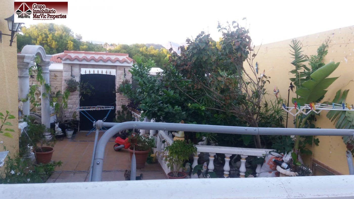 6 bedroom Villa for sale in La Nucia with pool garage - € 336,000 (Ref: 9711999)