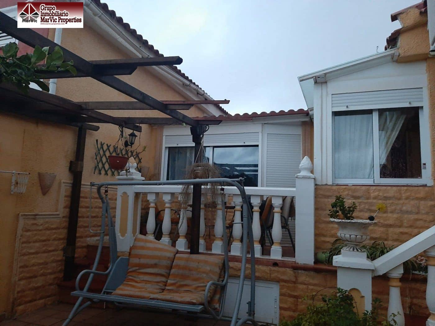 6 bedroom Villa for sale in La Nucia with pool garage - € 336,000 (Ref: 9711999)