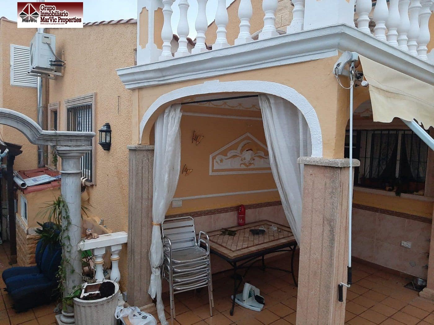 6 bedroom Villa for sale in La Nucia with pool garage - € 336,000 (Ref: 9711999)