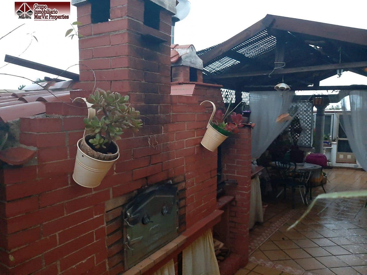 6 bedroom Villa for sale in La Nucia with pool garage - € 336,000 (Ref: 9711999)