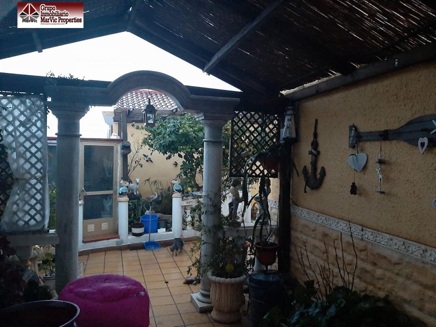 6 bedroom Villa for sale in La Nucia with pool garage - € 336,000 (Ref: 9711999)