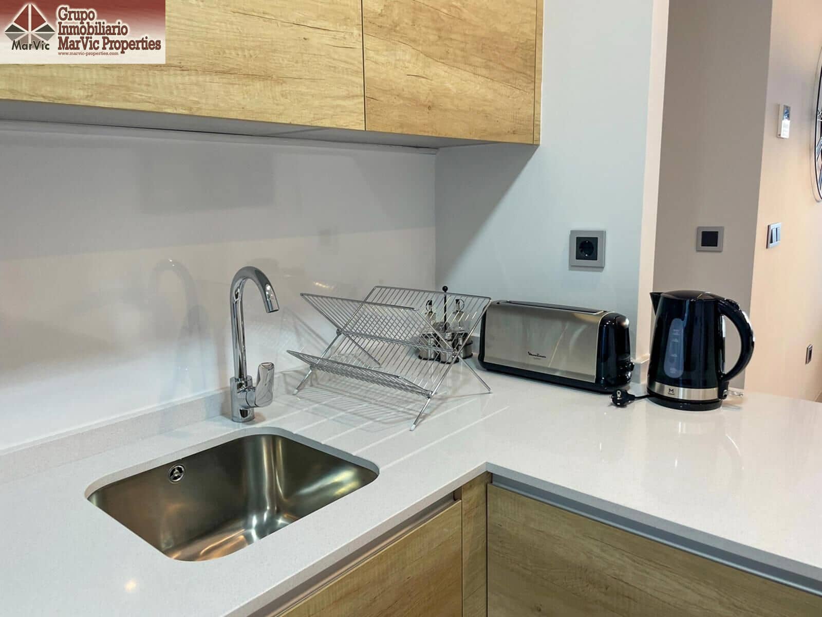 2 sovrum Lägenhet till salu i Benidorm med pool - 599 000 € (Ref: 9714964)