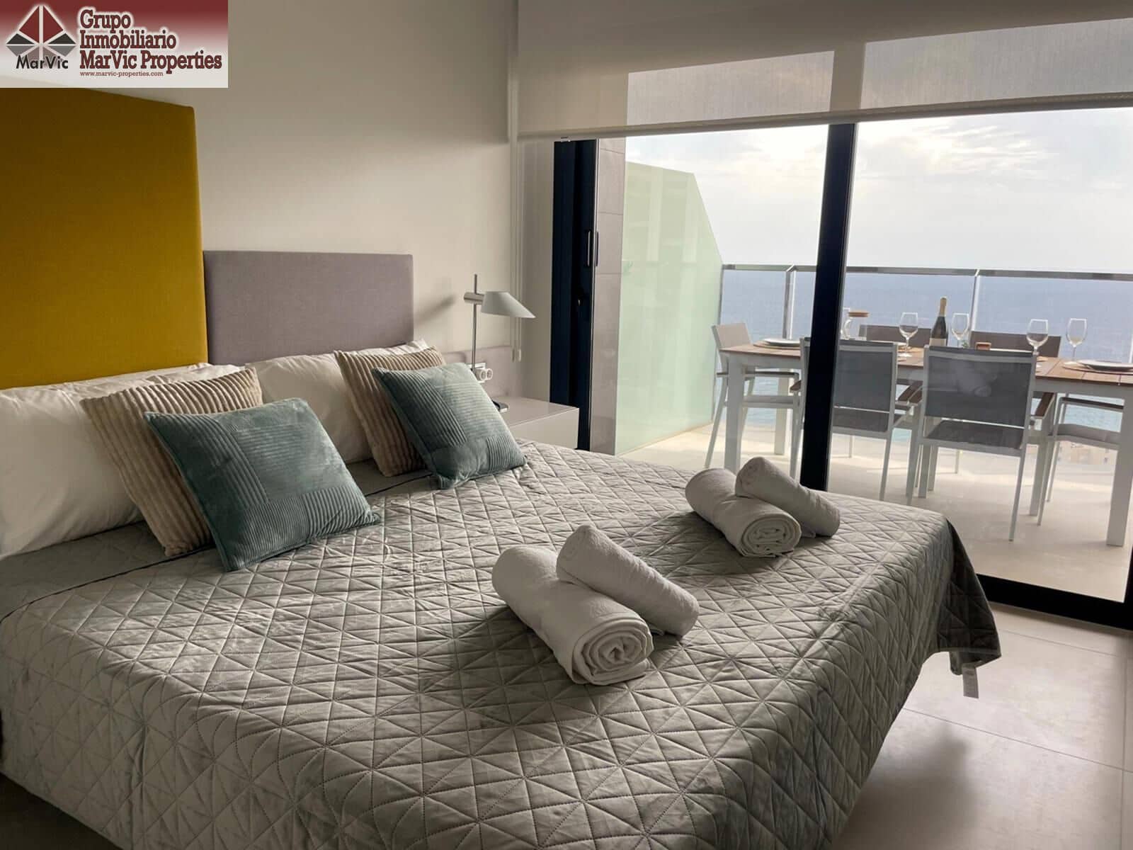 2 sovrum Lägenhet till salu i Benidorm med pool - 599 000 € (Ref: 9714964)