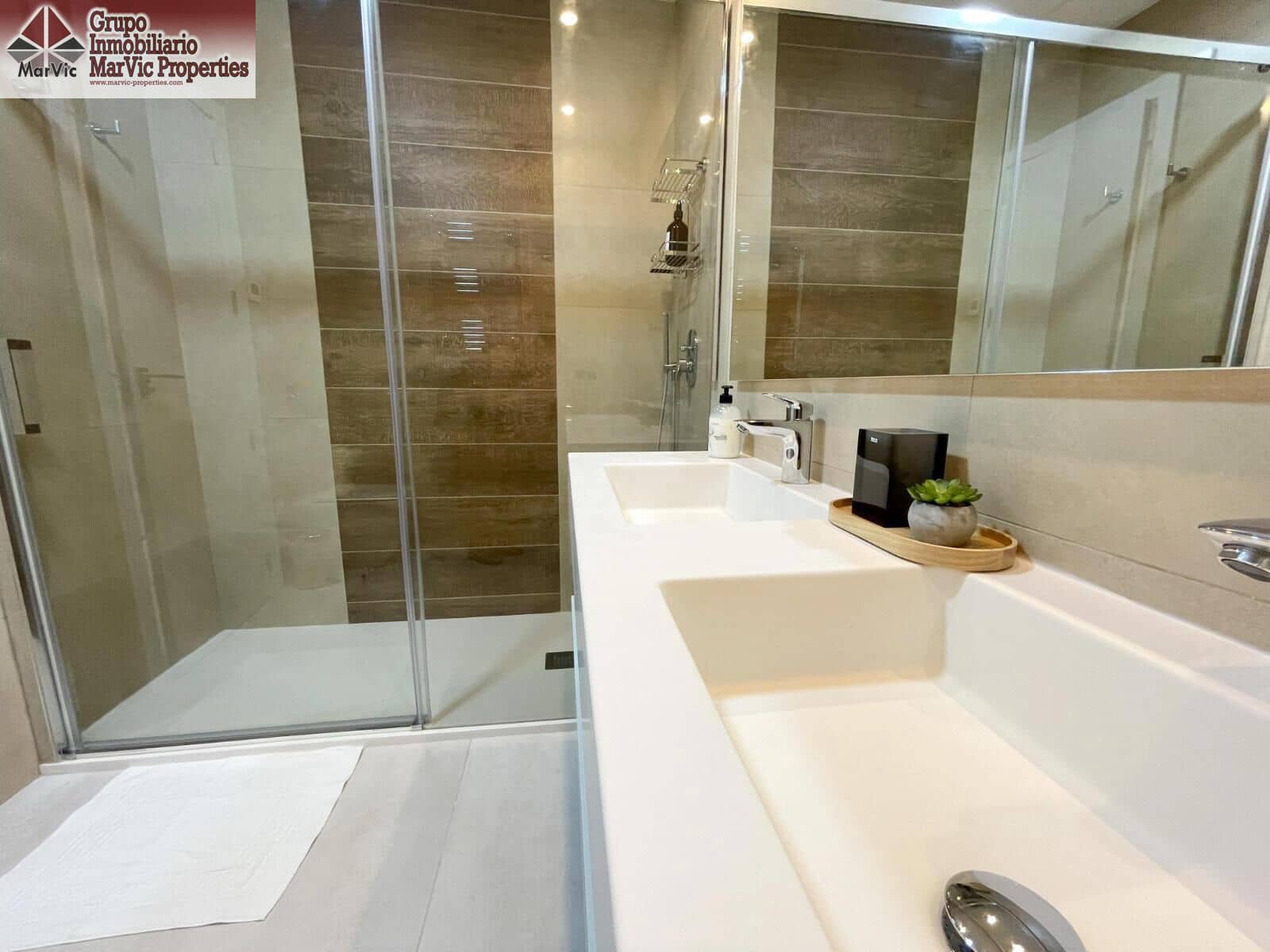 3 sypialnia Mieszkanie na sprzedaż w Benidorm z basenem - 699 000 € (Ref: 9714965)