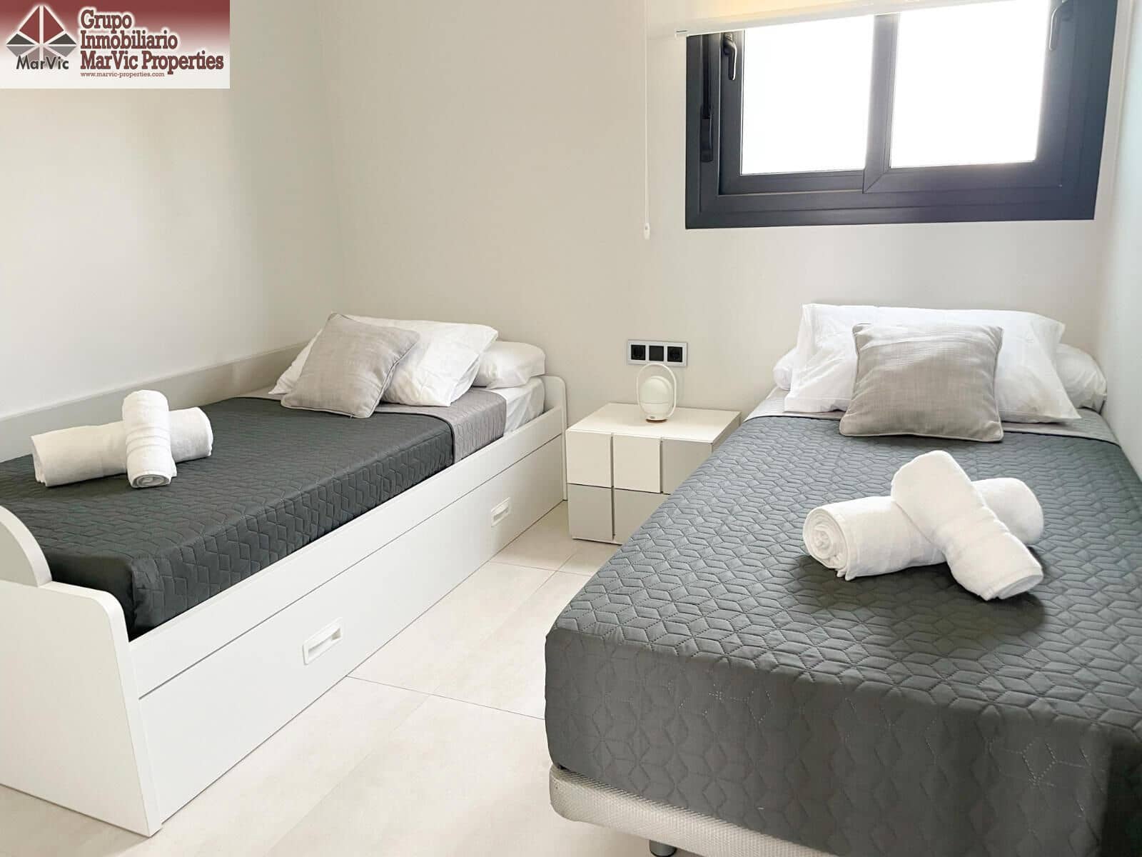 3 sypialnia Mieszkanie na sprzedaż w Benidorm z basenem - 699 000 € (Ref: 9714965)