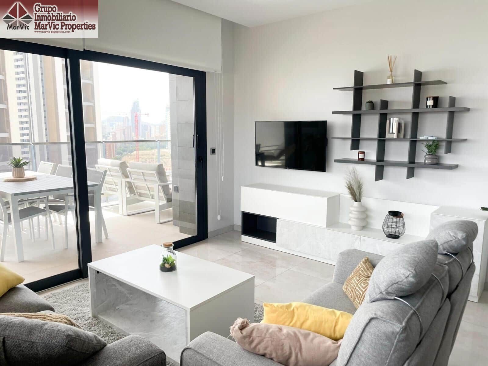 3 sypialnia Mieszkanie na sprzedaż w Benidorm z basenem - 699 000 € (Ref: 9714965)