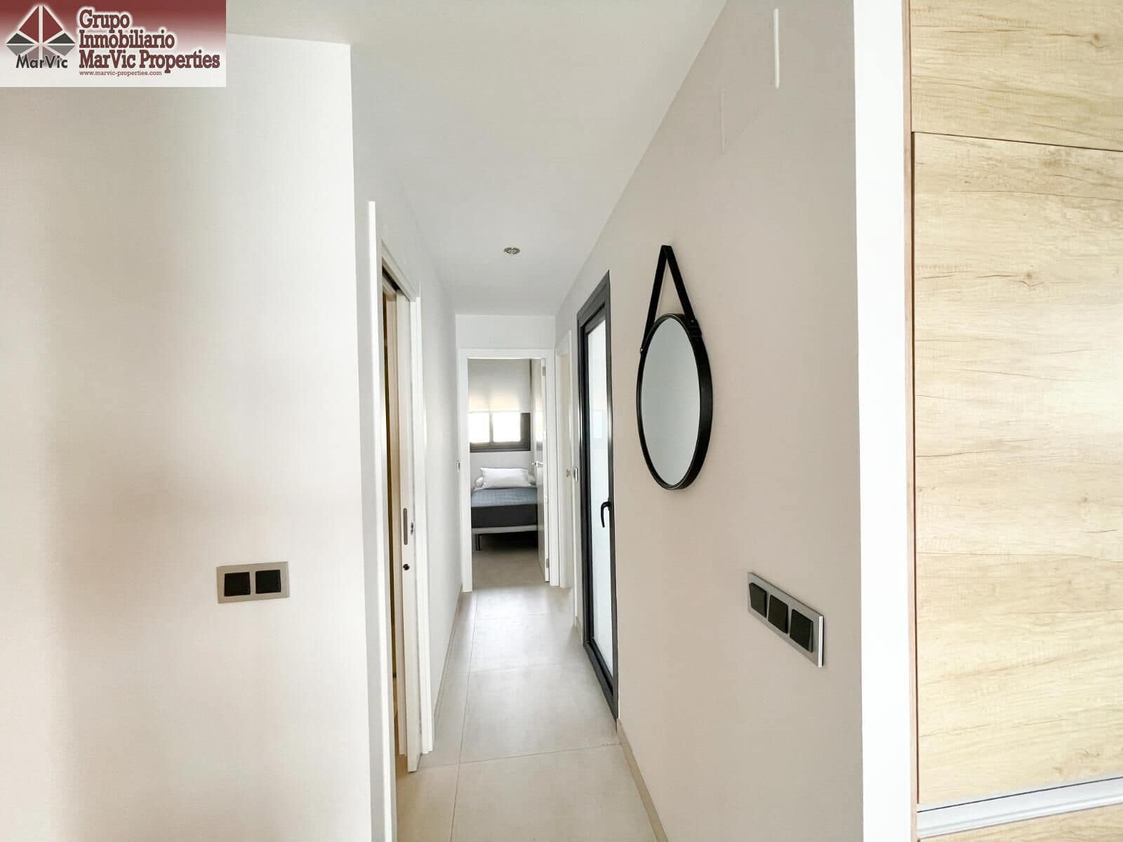 3 sypialnia Mieszkanie na sprzedaż w Benidorm z basenem - 699 000 € (Ref: 9714965)