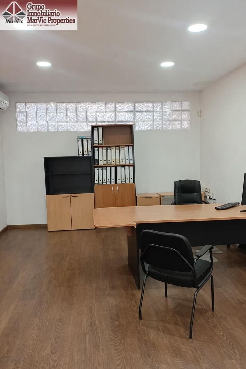 Commercial for sale in Benidorm - € 230,000 (Ref: 9721731)