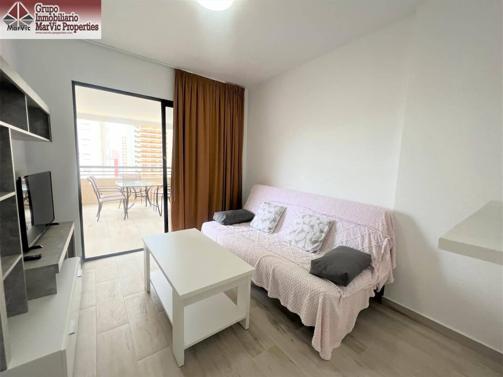 1 quarto Apartamento para venda em Benidorm com piscina - 169 900 € (Ref: 9721732)